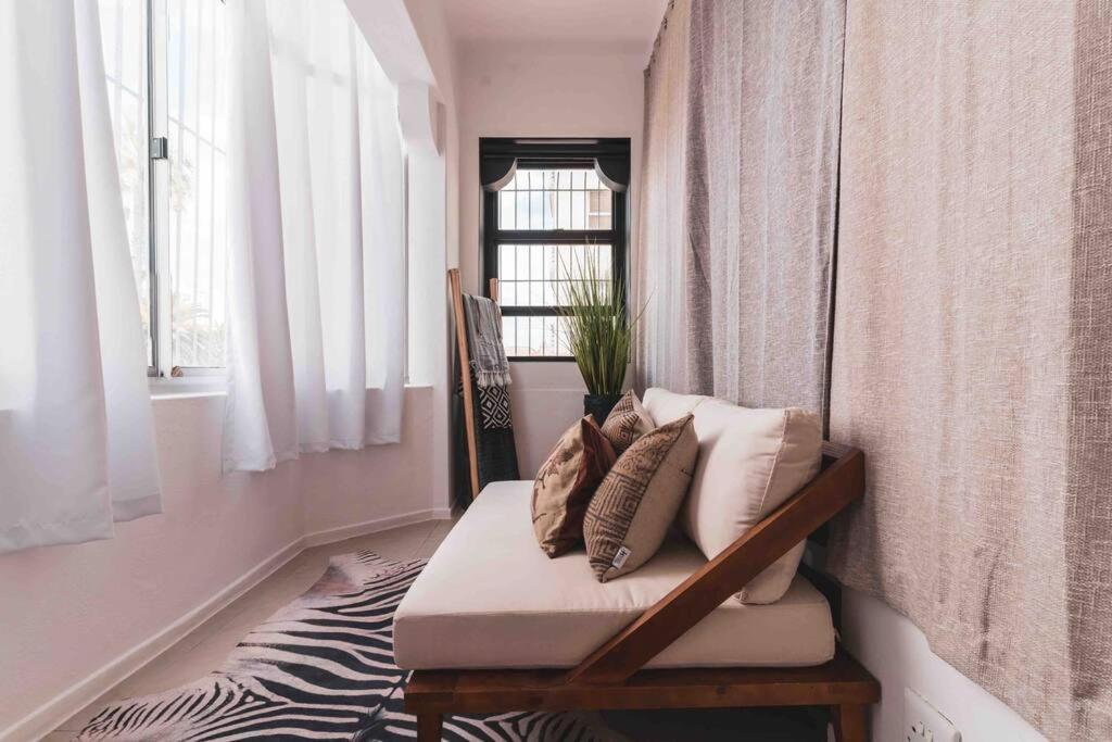 Cozy One-Bedroom In The Heart Of Sea Point Cape Town Bagian luar foto